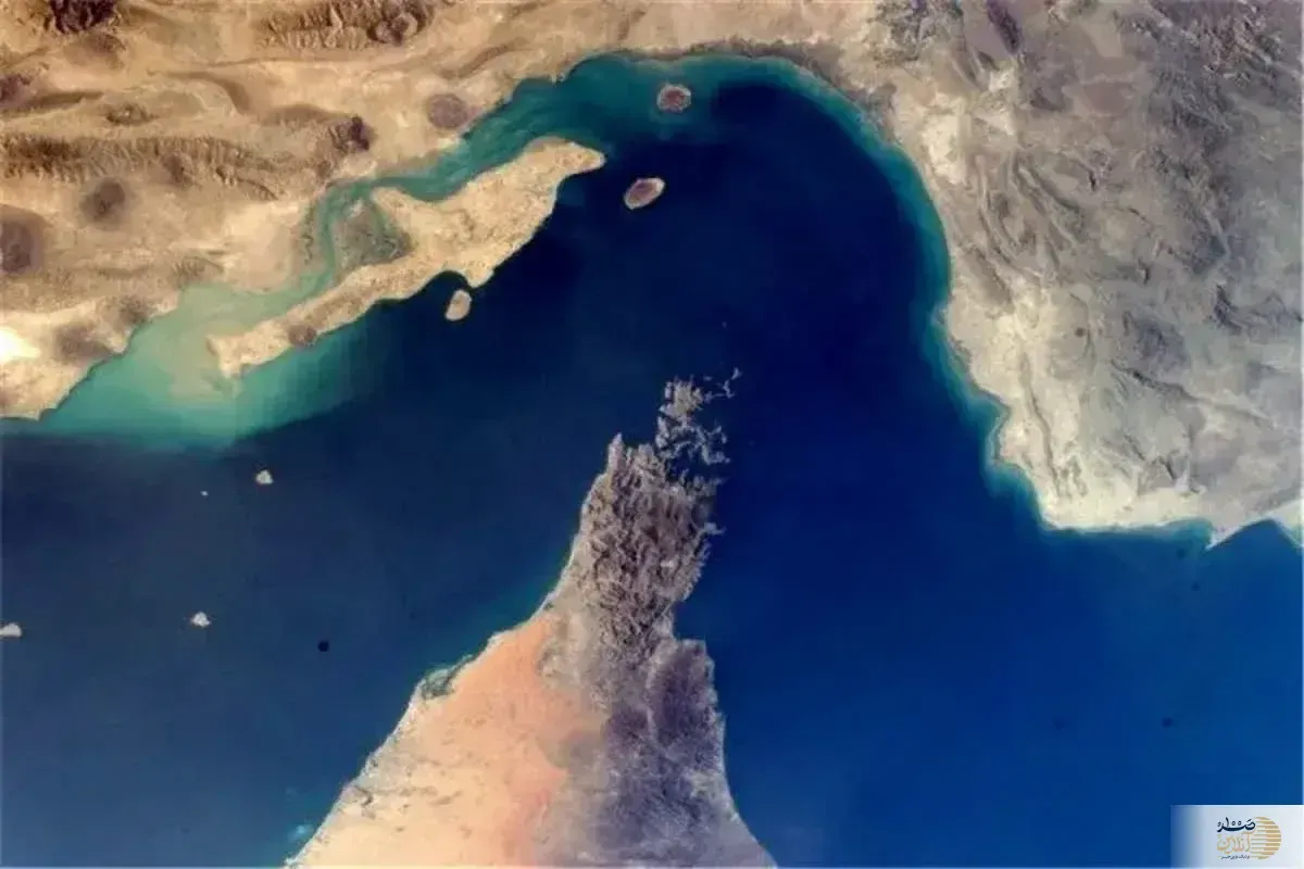 بسته ماندن تنگه هرمز تا تحقق آتش‌بس لبنان ادامه دارد