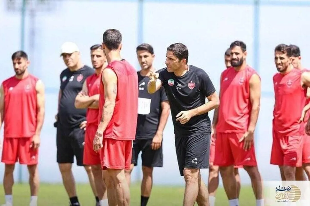 هاشمیان معجزه کرد/ پرسپولیس روی زمین فوتبال بازی می‌کند