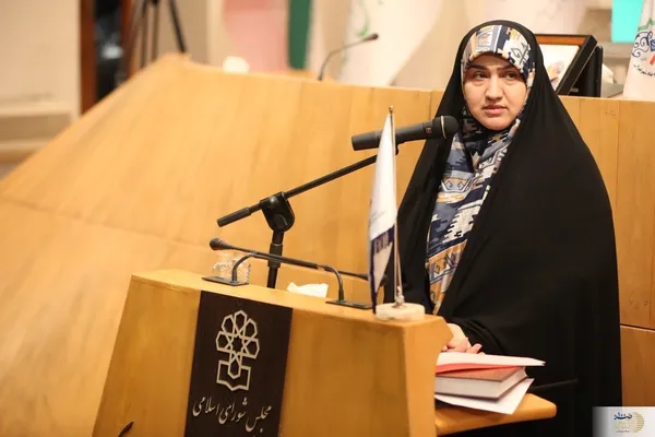 نشست تشکل&zwnj;های مردمی شهر تهران که با شعار تشکل&zwnj;های مردمی، حامی شهر تهران در مرکز پژوهش&zwnj;های مجلس